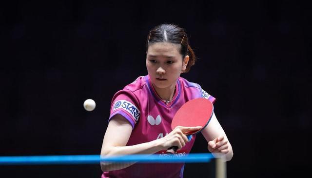 孙颖莎和王, alt 孙颖莎和王, alt