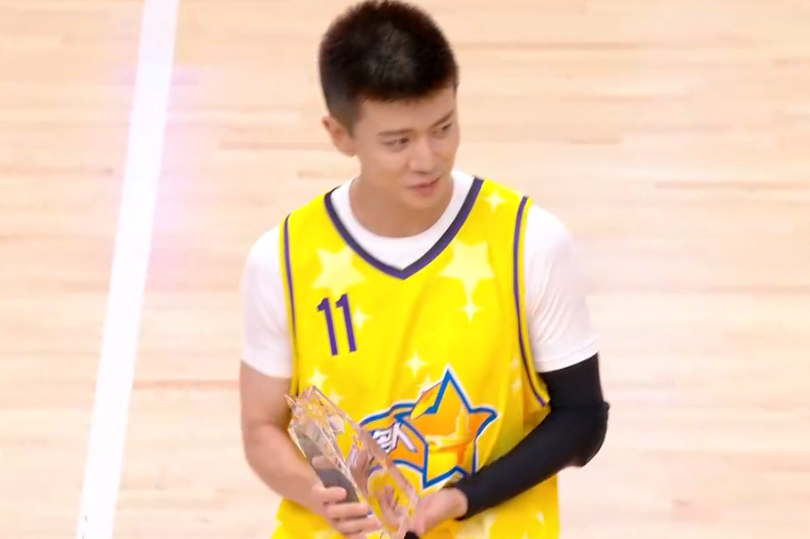 追分, 在郭艾伦与, 险胜聚星队 追分, 在郭艾伦与, 险胜聚星队