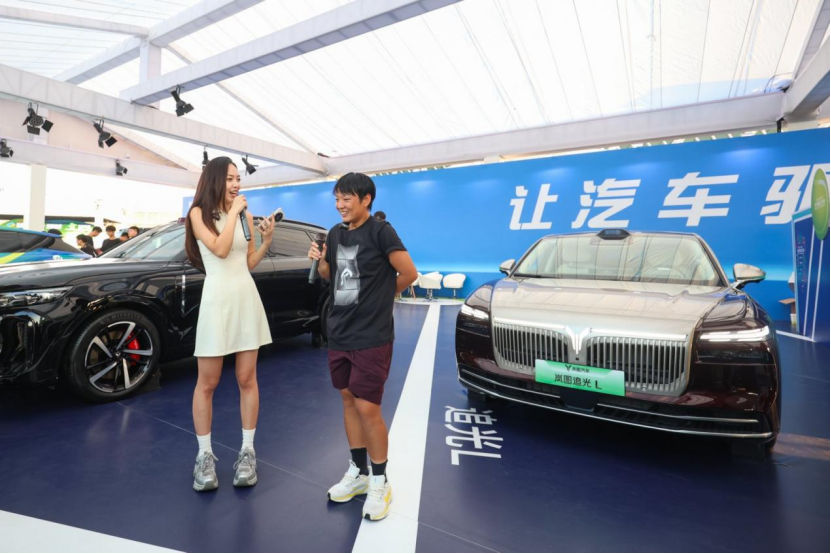 不在于表面 不在于表面